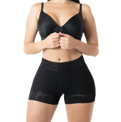 Panty Levanta Cola